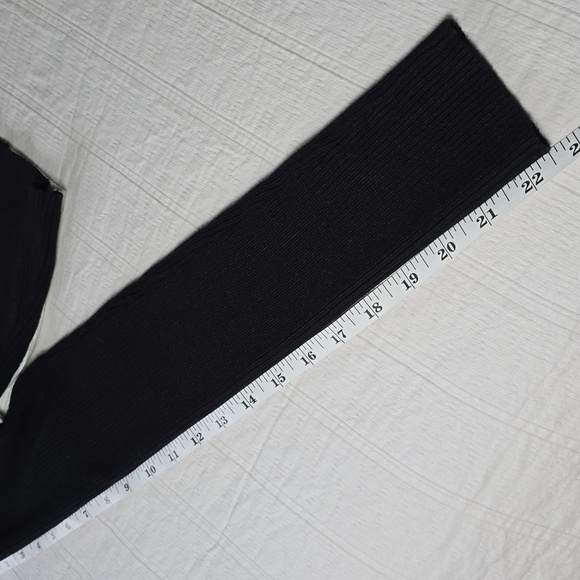 J. ING Black & White Cropped Ribbed Cardigan Women's Size Medium / Large - Picture 6 of 8